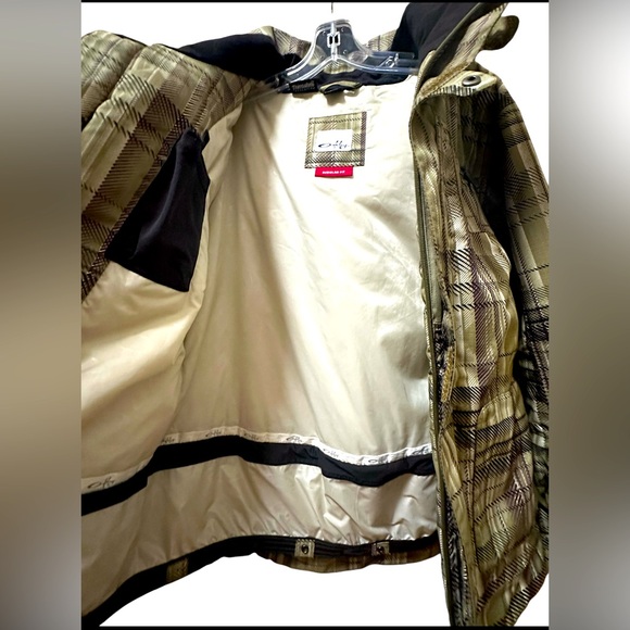 Oakley| Snowboard/Ski Insulated Coat| Size L - Picture 12 of 15